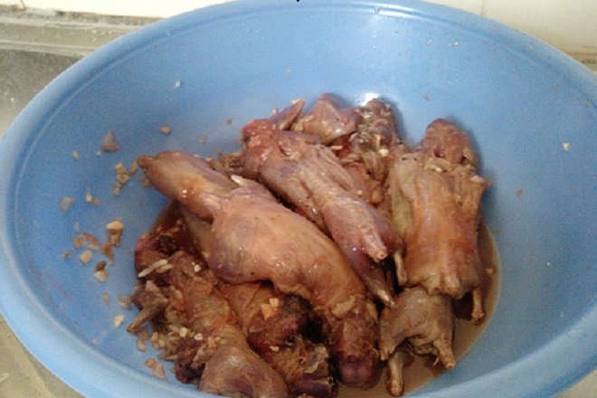 cách ướp thịt chuột chiên