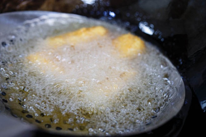 chiên bánh sữa tươi