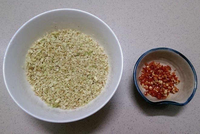 băm nhuyễn sả ớt