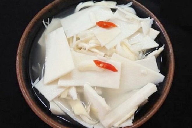 chén măng chua ngâm