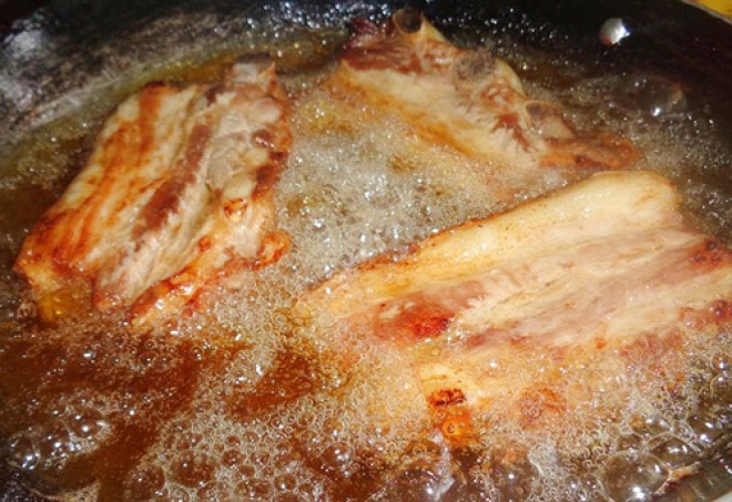 chiên thịt ba chỉ
