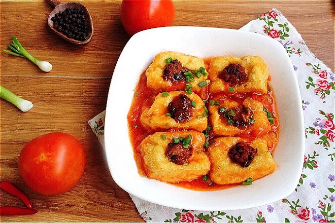 đậu phụ nhồi thịt sốt cà chua