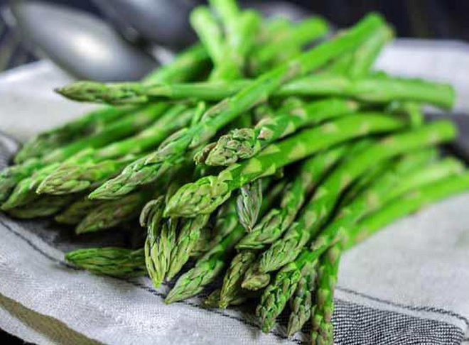 nguyên liệu măng tây được sử dụng phổ biến trong ẩm thực phương Tây