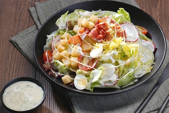 Nước sốt salad giảm cân có thể được sử dụng với các loại rau hoặc thực phẩm nào?
